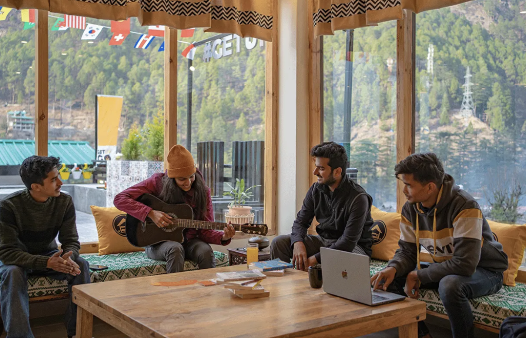 THE HOSTELLER KASOL